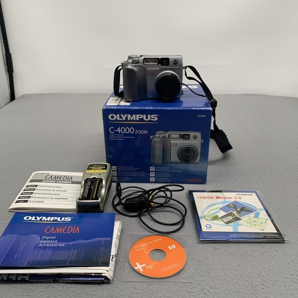 Olympus Camedia C-4000 4MP Digital Camera w/3x Optical Zoom Lots of Extras